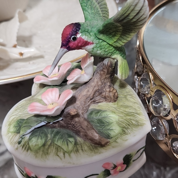 Jewelry box - Picture 4 of 4